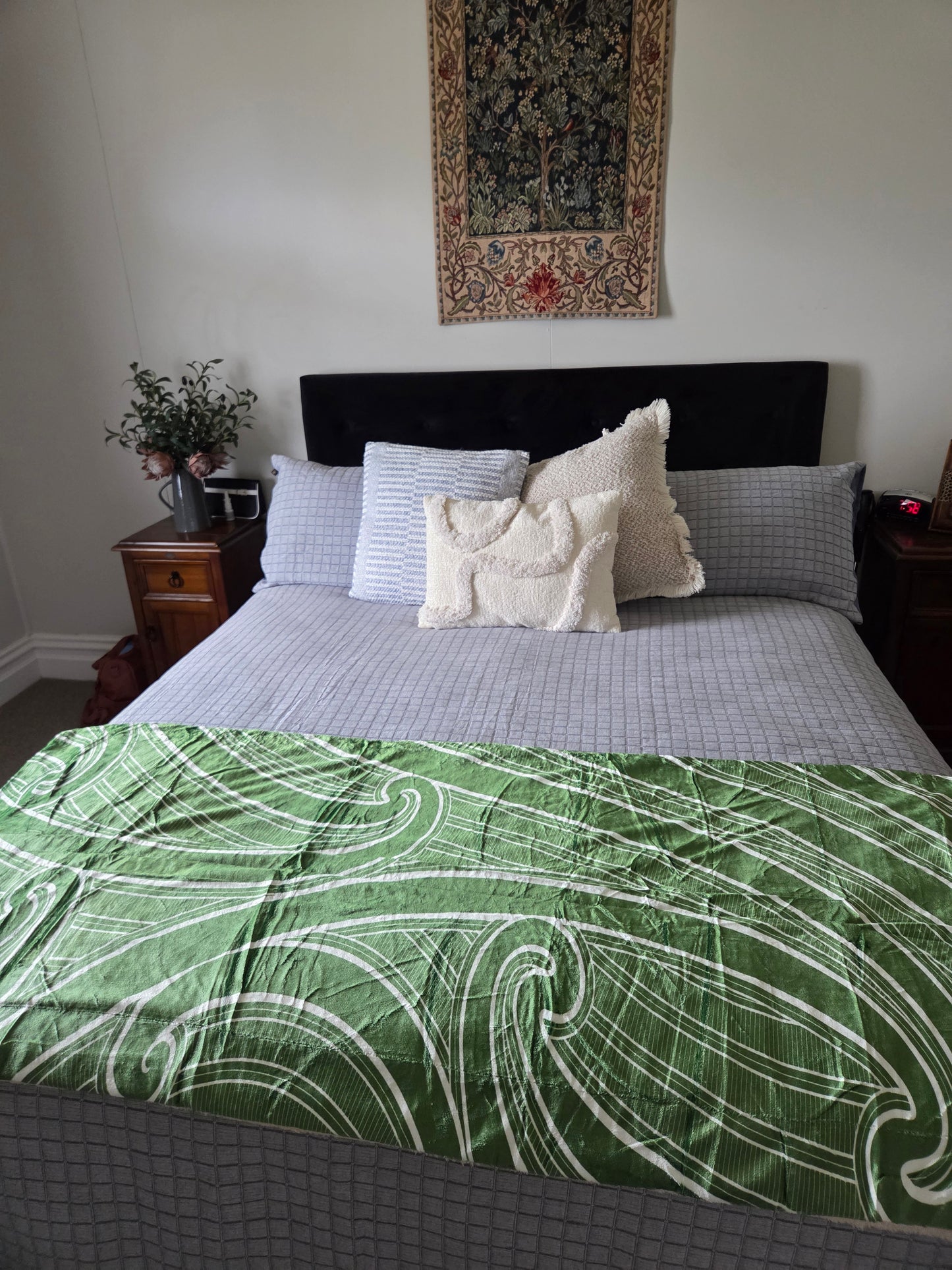 Pūhoro design blanket